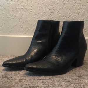 Vegan Leather Snake skin boots